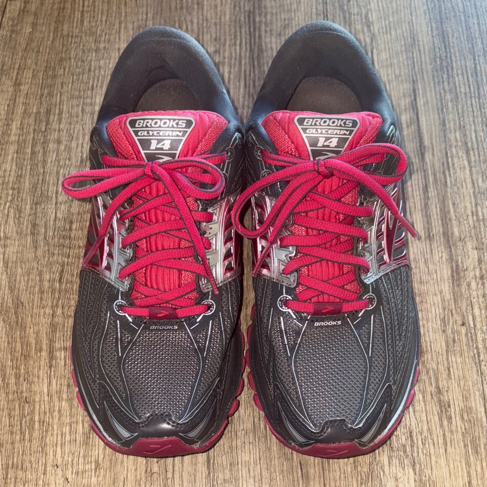 Brooks Glycerin 14 Shoes - Dark Gray and Pink